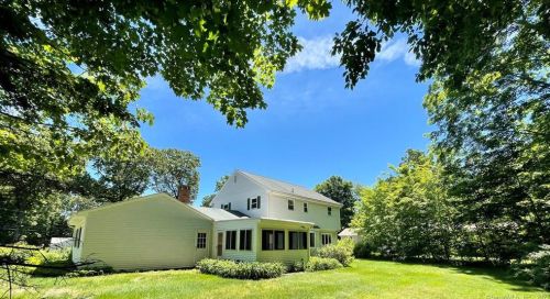 9 Ridge Rd, Niantic, CT 06357-1520