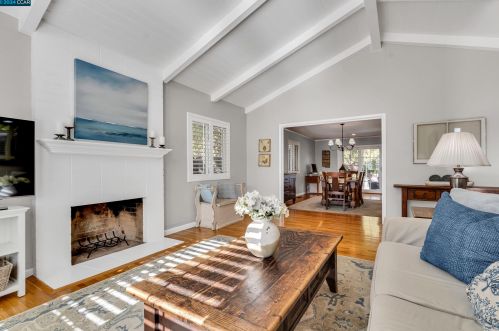 3707 Sheridan Ct, Concord CA  94518-1627 exterior