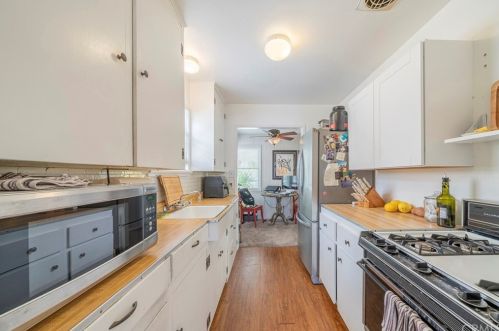 624 15th St, Huntington Beach CA  92648-4048 exterior