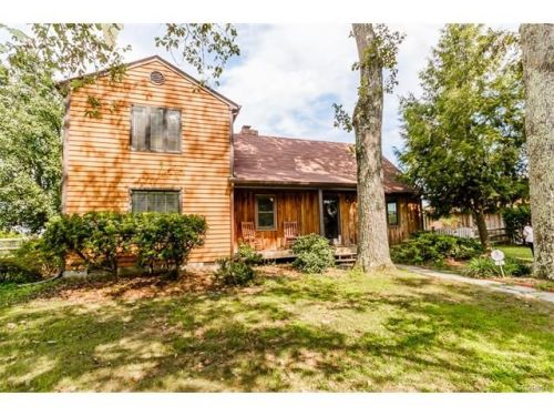 76 Holly Grove Dr, Bumpass, VA 23024-2351
