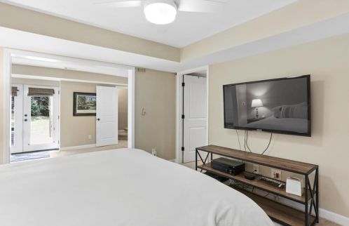 1830 Fernwood Rd, Atlanta GA  30318-2514 exterior