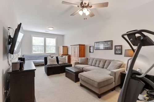 3632 Brookleigh Ln, Atlanta GA  30319-2206 exterior