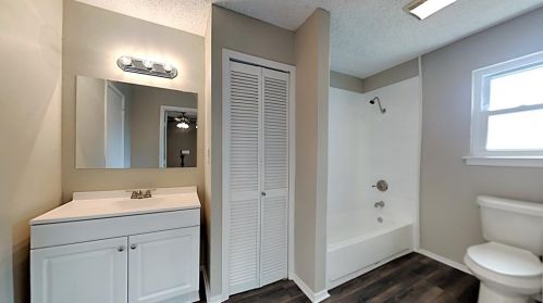 1213 Cameo Dr, Fort Worth TX  76134-4434 exterior