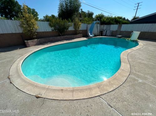 2016 Bolivar Ct, Simi Valley, CA 93063-2761