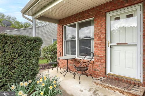 602 Mill Race Ct, Carlisle, PA 17013-2535