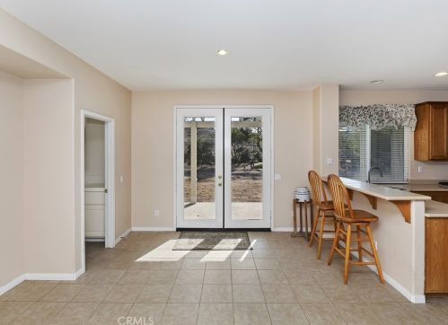 18477 Hollowtree Ln, Riverside CA  92504-9467 exterior