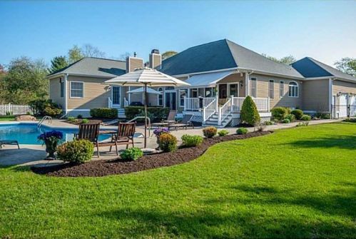 51 Fletcher Rd, North Kingstown, RI 02852-1602