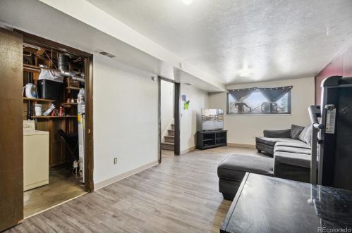 3103 Zion St, Aurora CO  80011-2207 exterior