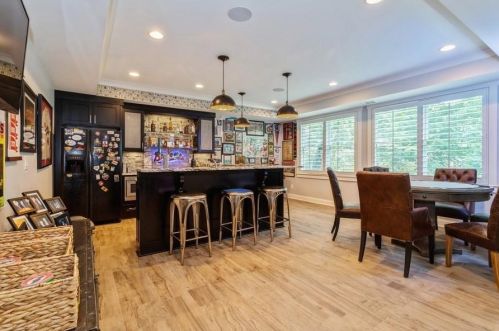 4110 Chippewa Pl, Atlanta GA  30319-1524 exterior