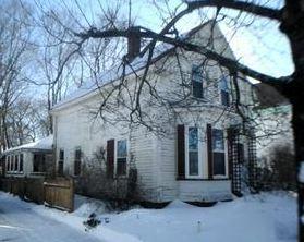 9 May St, Rochester, NH 03867-3402
