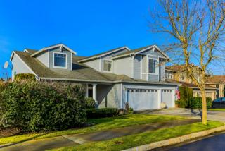 924 Laurel Ln, Tacoma, WA 98406-8450