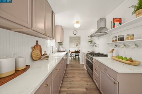 137 Cynthia Dr, Concord CA  94523-2901 exterior