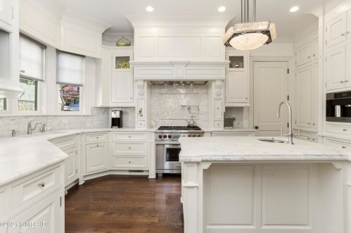 50 Sound View Dr, Greenwich, CT 06830-6543