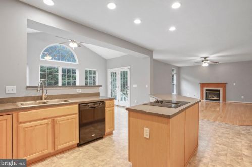 49 Pebble Beach Cir, Charles Town WV  25414-4061 exterior