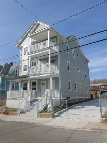 191 Wood St, Waterbury, CT 06704-4139