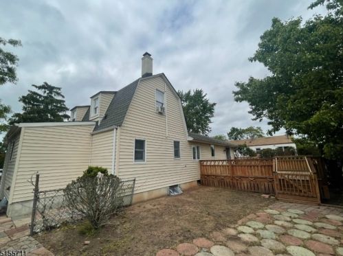 41 Justice St, Piscataway NJ  08854-5425 exterior