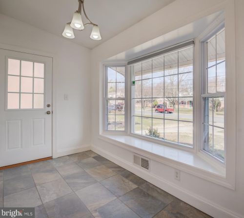 13309 Foxhall Dr, Silver Spring MD exterior