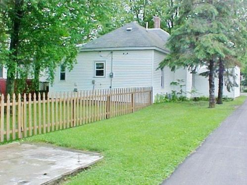 404 2nd Ave, Bertha, MN 56437-1111