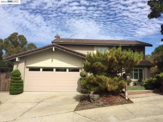 27056 Belfast Ln, Hayward, CA 94542-2430