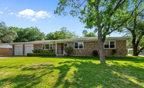 3909 Westerly Rd, Fort Worth, TX 76116-8585