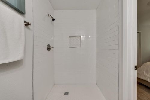 6772 Mike Dr, Fort Worth TX  76180-8522 exterior