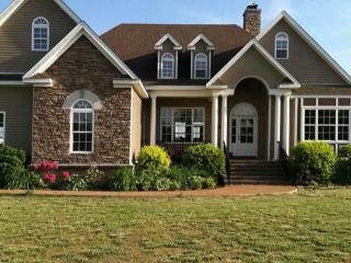 2915 Thorpe Dr, Mason, TN 38049-7355