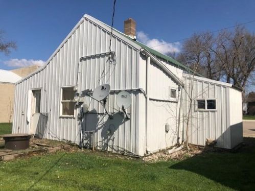 211 Lincoln St, Hendricks, MN 56136-9528