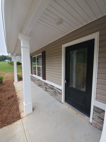 3388 Silver Ridge Dr, Gainesville, GA 30507-5503