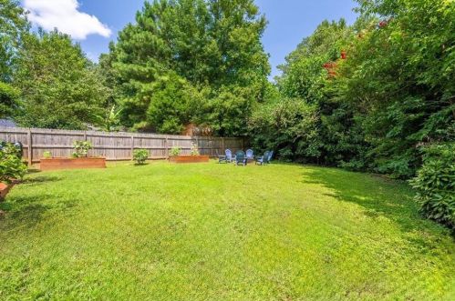 1627 Beacon Hill Blvd, Atlanta GA  30329-2517 exterior