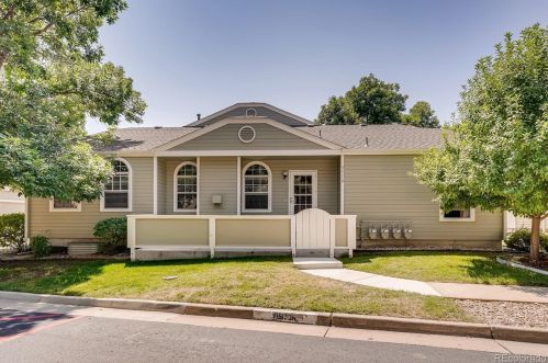 5770 Asbury Pl, Denver, CO 80227-2550