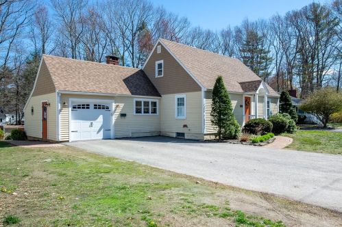 2007 Lafayette Rd, Portsmouth, NH 03801-5606