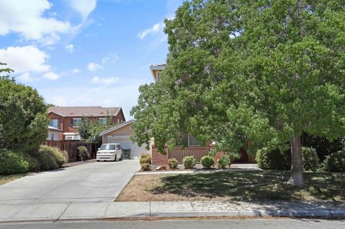 4693 Morning Brook Ln, Tracy, CA 95377-8715