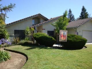 2255 Paul Ave, Clovis, CA 93611-5313
