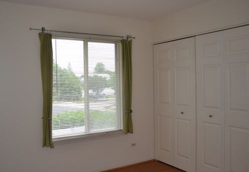 936 Matthew Ct, Naperville IL  60540-1958 exterior