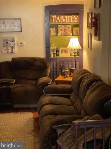 217 Walnut St, Lancaster PA  17602-2438 exterior