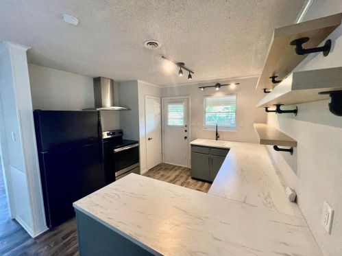 6455 Waverly Way, Fort Worth TX  76116-7357 exterior