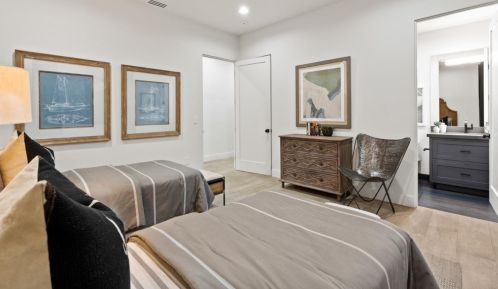 1575 Grant Rd, Los Altos CA  94024-6149 exterior