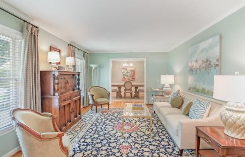 4670 Huntley Dr, Atlanta GA  30342-2728 exterior