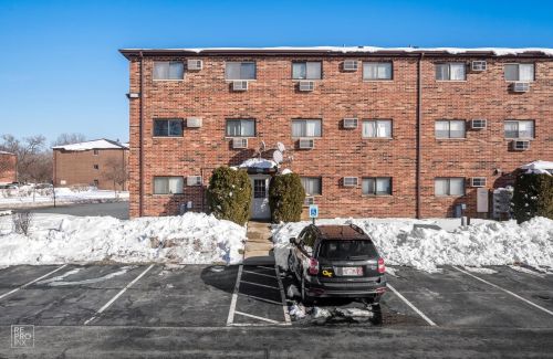 1036 Spruce St, Glendale Heights IL  60139-3709 exterior