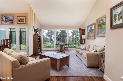2123 Fallen Leaf Dr, Santa Maria CA  93455-5739 exterior