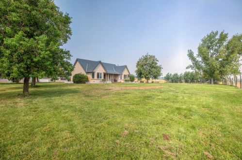 3690 Karchner Rd, Sheridan, CA 95681-9733