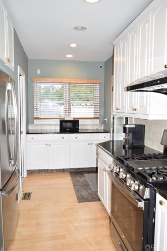 954 Mulberry St, Trenton NJ  08648-4524 exterior