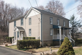236 Franklin Rd, Dover, NJ 07869-1605