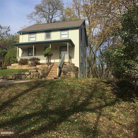 410 Jackson St, Galena, IL 61036-1854