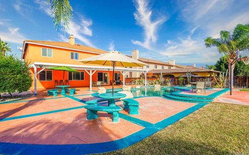 11440 Arizona Ave, Riverside CA  92503-8811 exterior