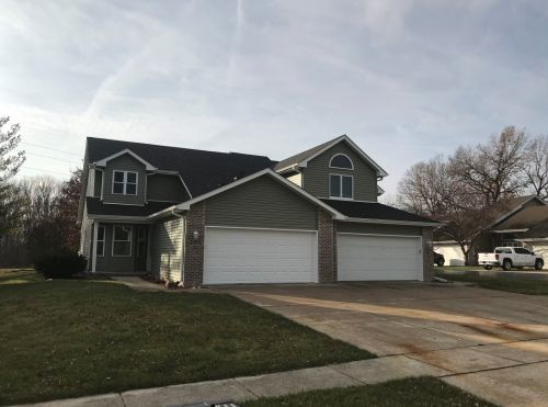 304 Grande Dr, Minooka, IL 60447-9137