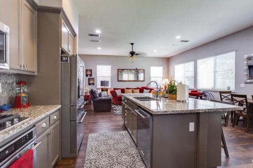 573 Stetson Dr, Valley Home CA  95361-8689 exterior