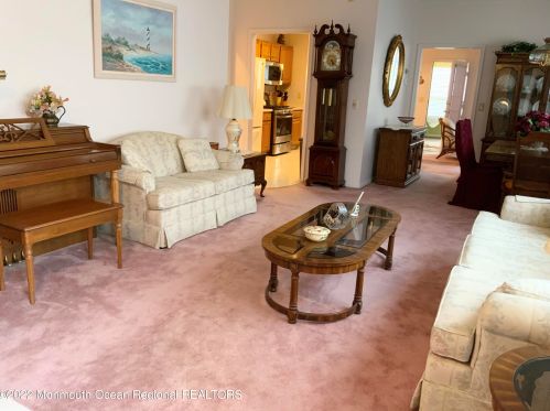 69 Butler Ave, Berkeley Township, NJ 08721-1773