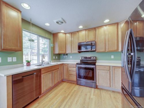 4875 Eaton Park Way, Aurora CO 80016-4292 exterior