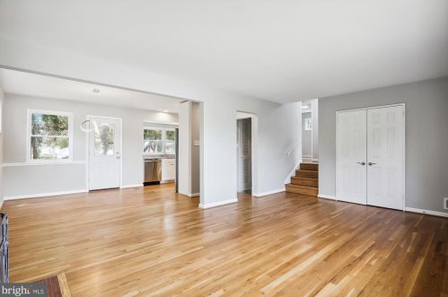 1704 Glenpark Dr, Silver Spring, MD 20902-3610